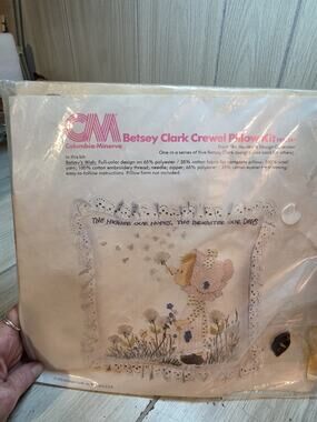Vtg Needlework Crewel Pillow Kit 1972 Columbia Minerva #7928 Hallmark 14x14\